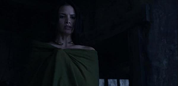  Katrina Law - Exposing herself to a man - (uploaded by celebeclipse.com)